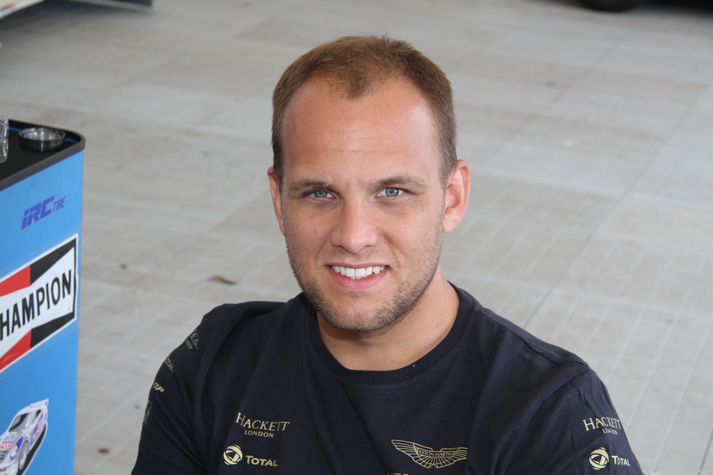 Marco Sørensen deltog også. En utrolig rar og venlig person at få lov at tale med. Det var så ærgerligt at det ikke blev deres Aston Martin der løb med sejren på Le Mans. Det var i hvert fald ikke speed'en der manglede.
(Foto: Motorsporten.dk)